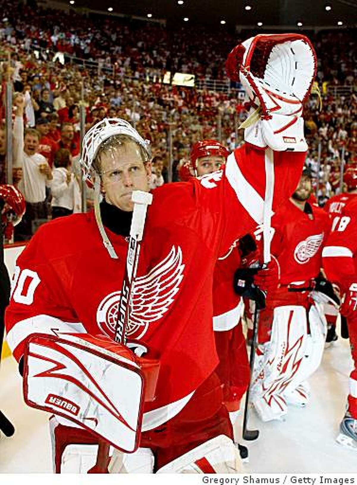 Detroit Red Wings Goalie Chris Osgood, 2009 Nhl Stanley Cup Sports