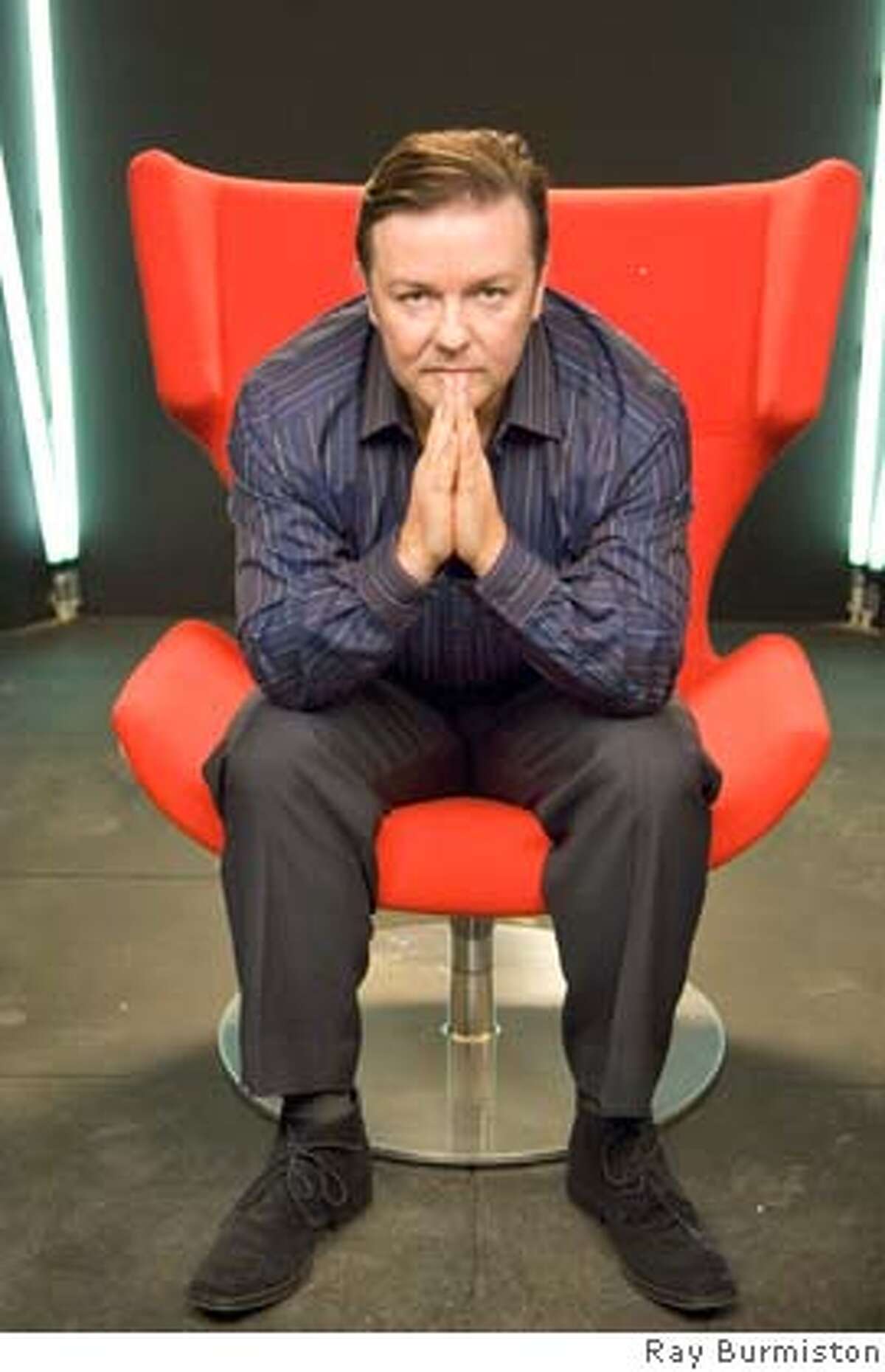 Review: End of HBO's 'Extras' signals great future for Gervais