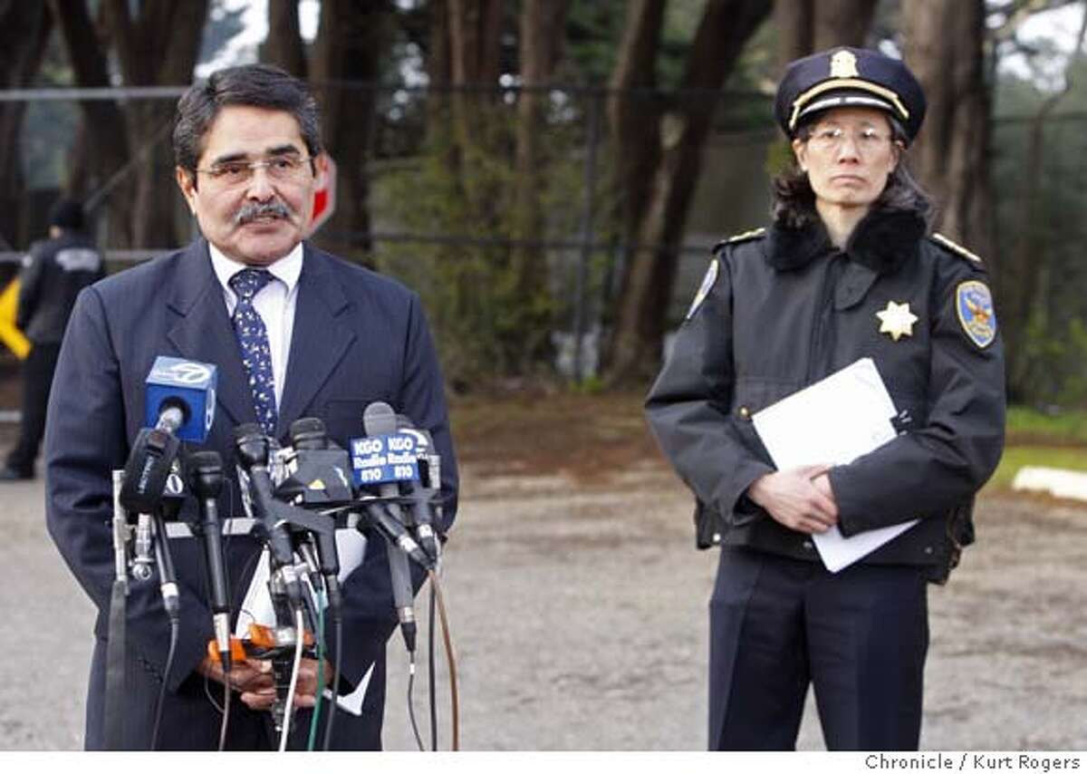 San Francisco Zoo Director Manuel Mollinedo with the Cheef of police Heather Fong during a press conference out side the San Francisco Zoo. TIGER29_ZOO_0050_KR.jpg Kurt Rogers / The Chronicle Photo taken on 12/28/07, in San Francisco, CA, USA
