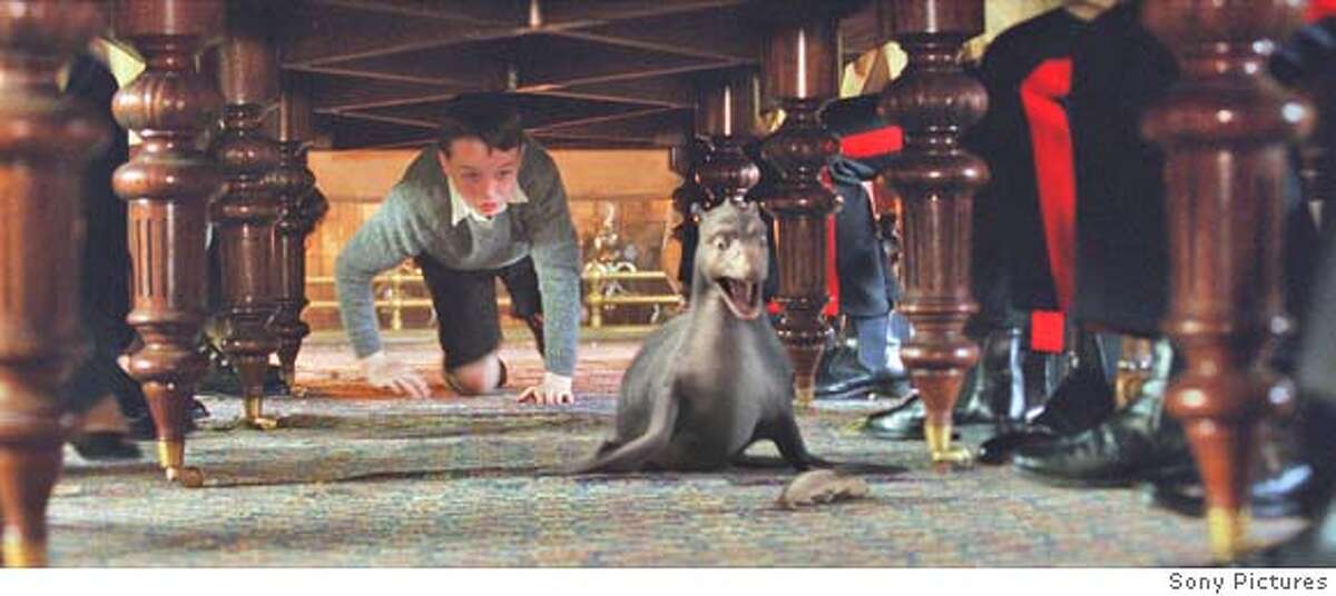 Review 'The Water Horse' about a boy, his Nessie and WWII