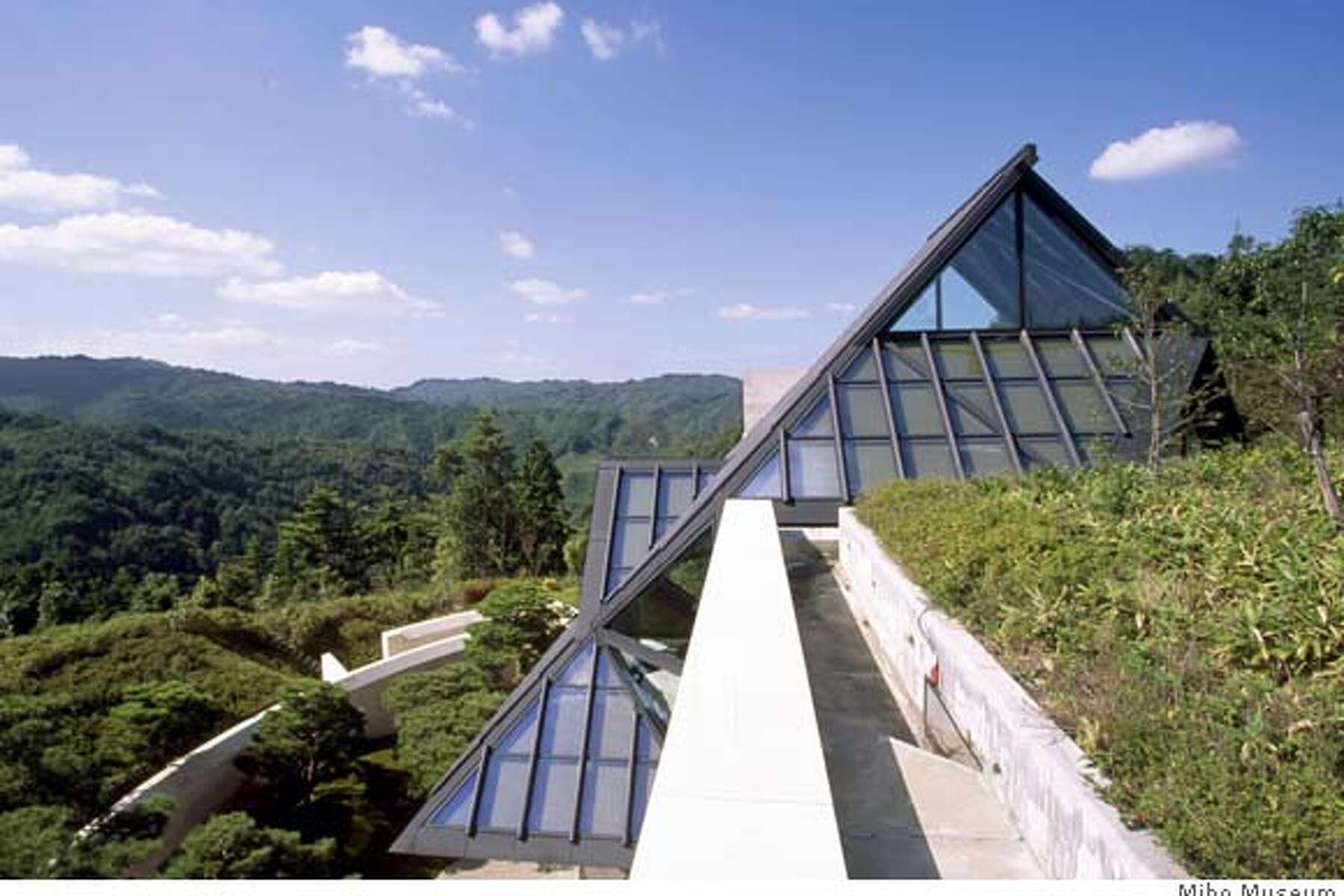 Miho Museum - Into Japan