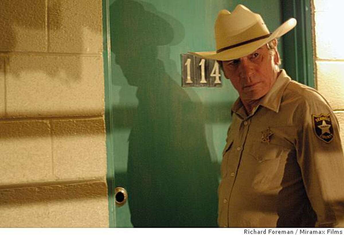 Tommy Lee Jones as Sheriff Bell in NO COUNTRY FOR OLD MEN. Photo credit: Richard Foreman/ Courtesy of Miramax Films.Ran on: 11-09-2007