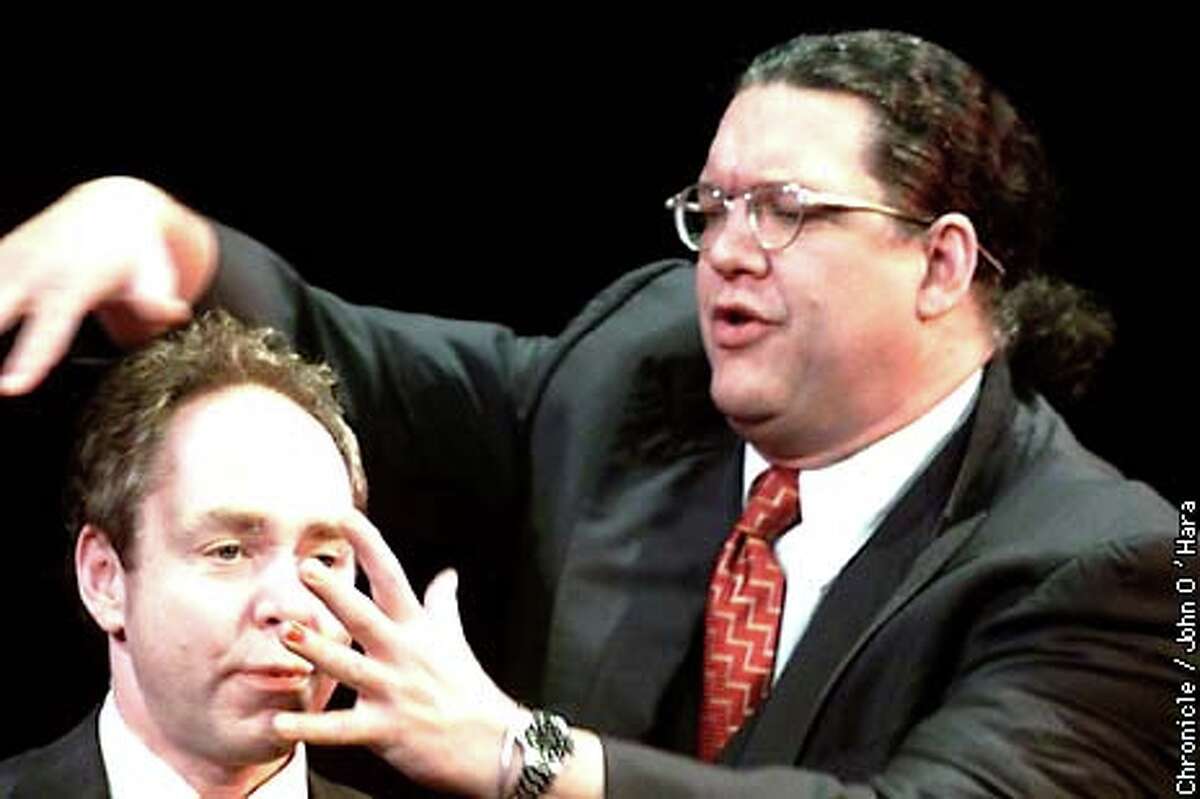Old Pros Show How It's Done / Penn & Teller's magic is in showmanship