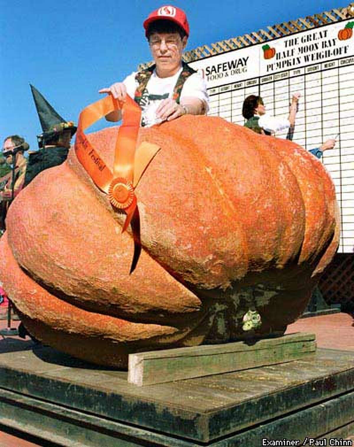 VIDEO: Pumpkin growing champion wins B.C. Giant Pumpkin weigh-off