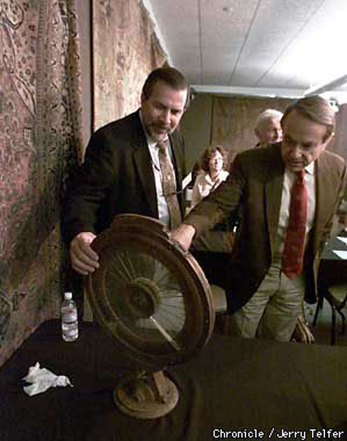 Antiques Overload Show / TV appraisals drive up owners' expectations