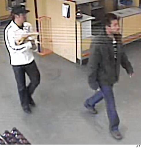 Photo of suspects in child abduction released