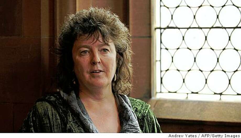 First female British poet laureate is a lesbian - SFGate