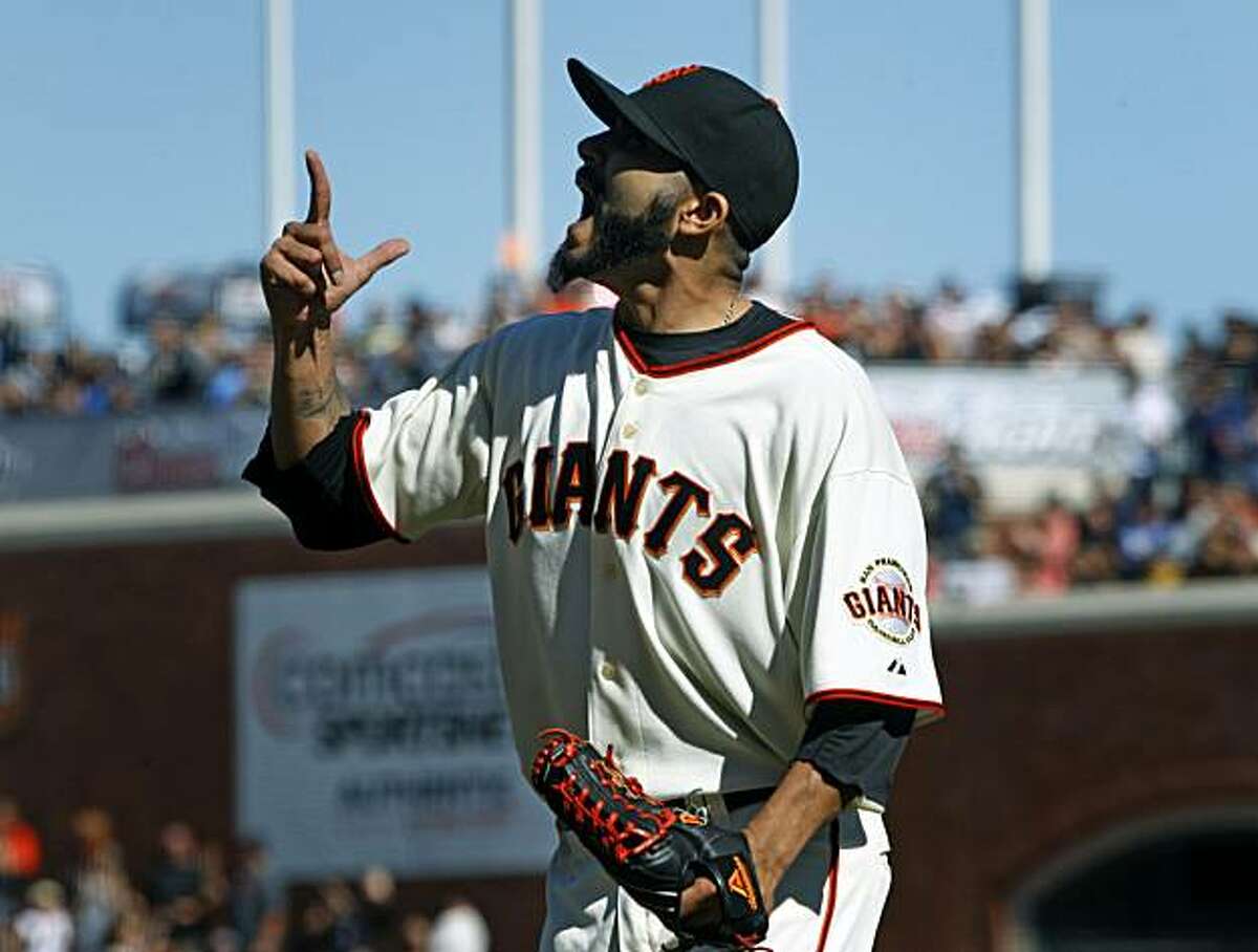 Giants&rsquo; Sergio Romo unshaken by playoff struggles