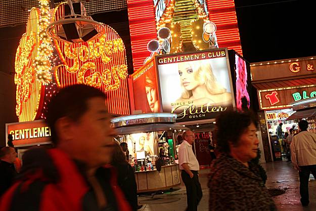 Las Vegas still glimmers in tough economy