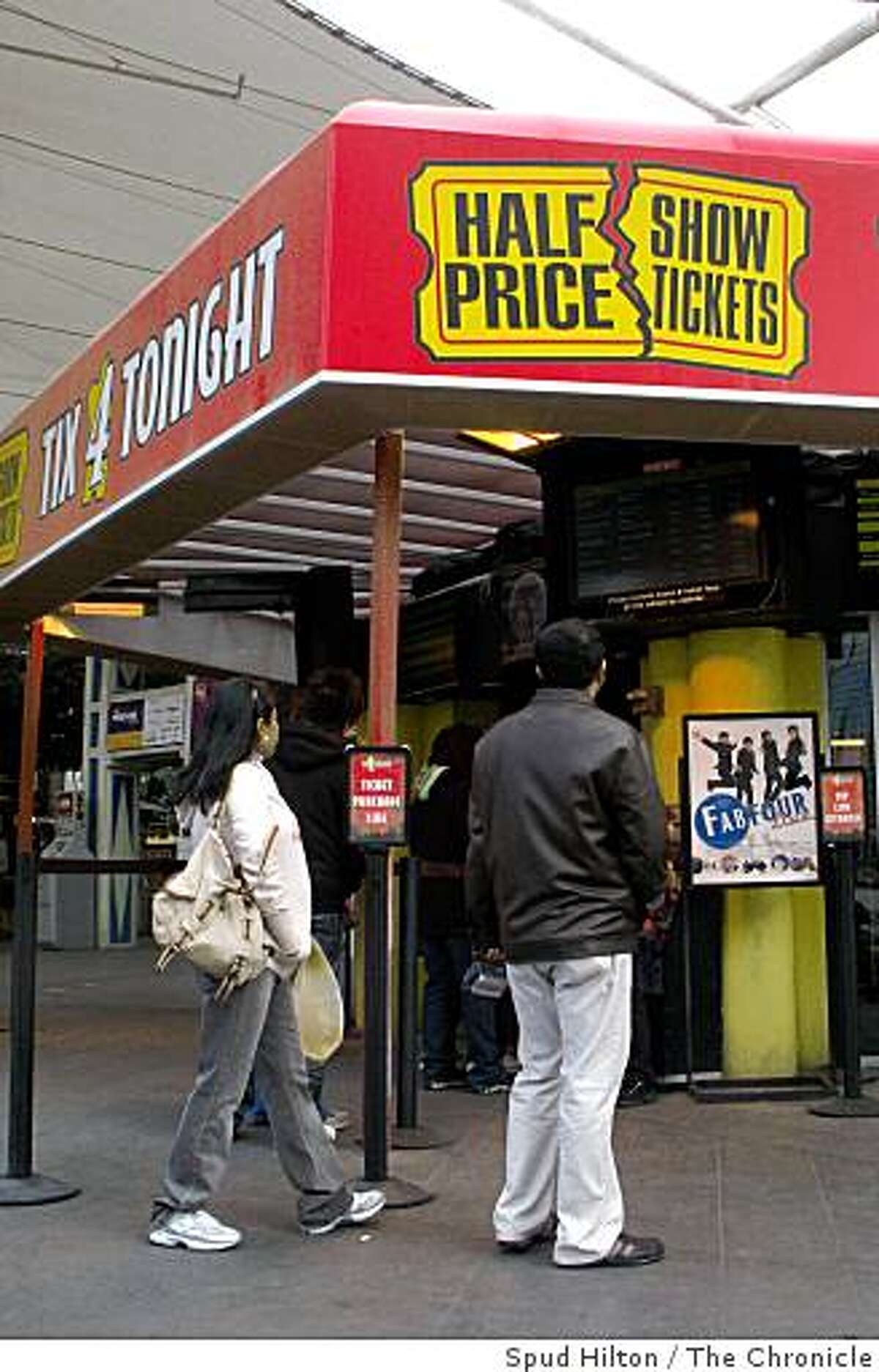 Las Vegas discounts abound in weak economy