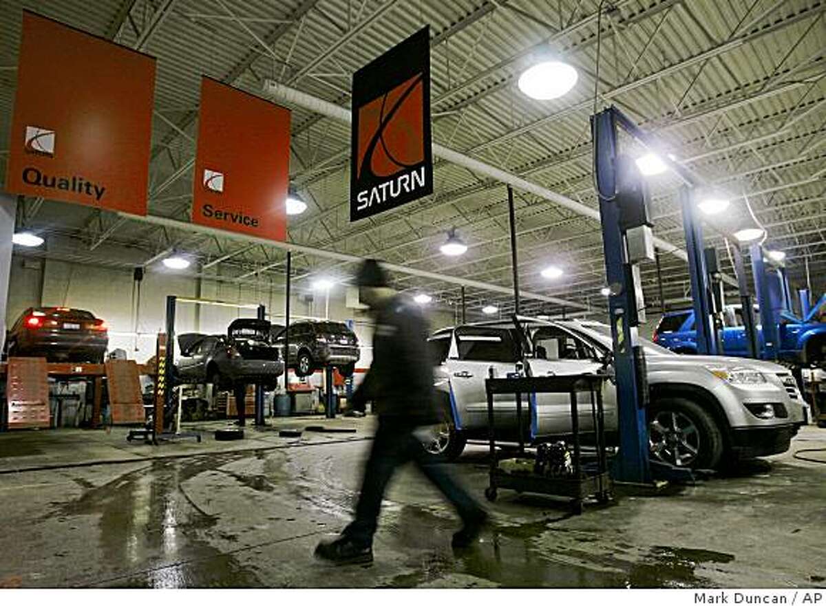 General Motors seeking to shed Saturn