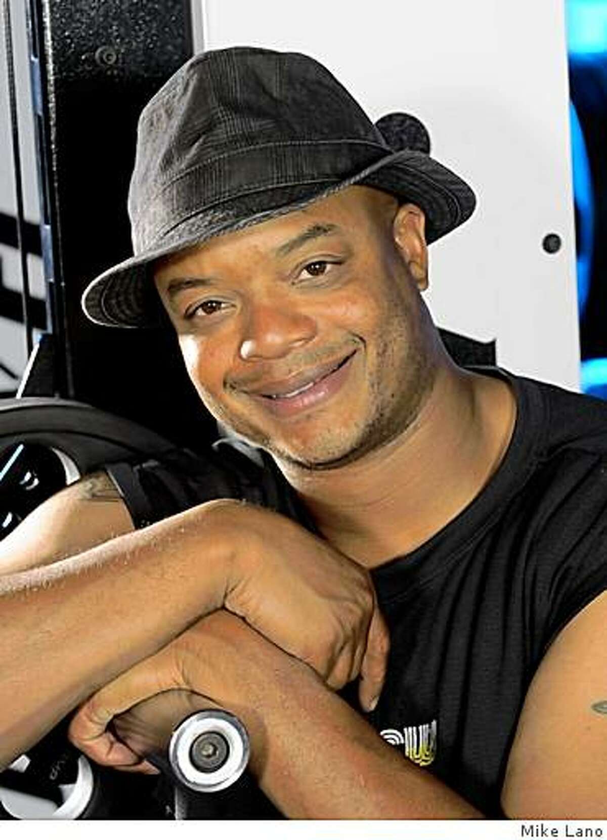 Todd Bridges takes on pro wrestling in S.F.