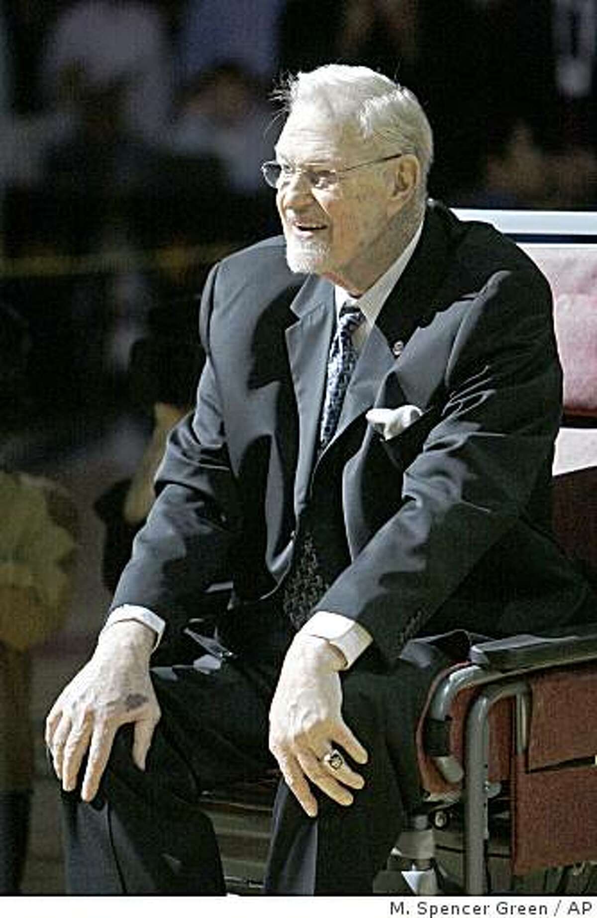 Chicago loses 2 all-timers