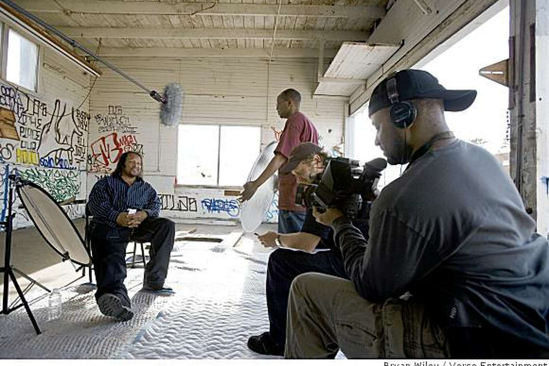 Crips and Bloods: Made in America', image size:1920x1280