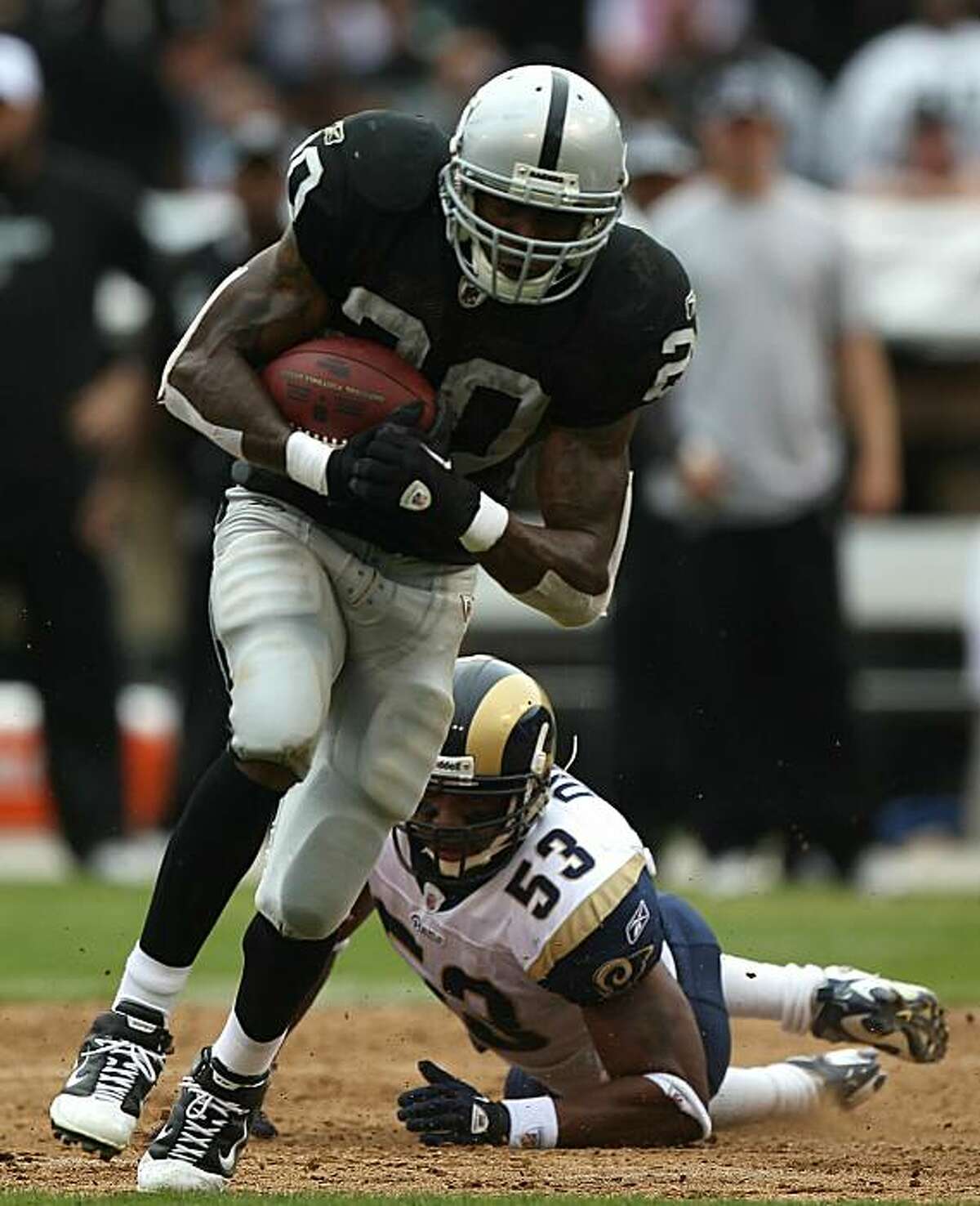 Darren McFadden showing he's no bust