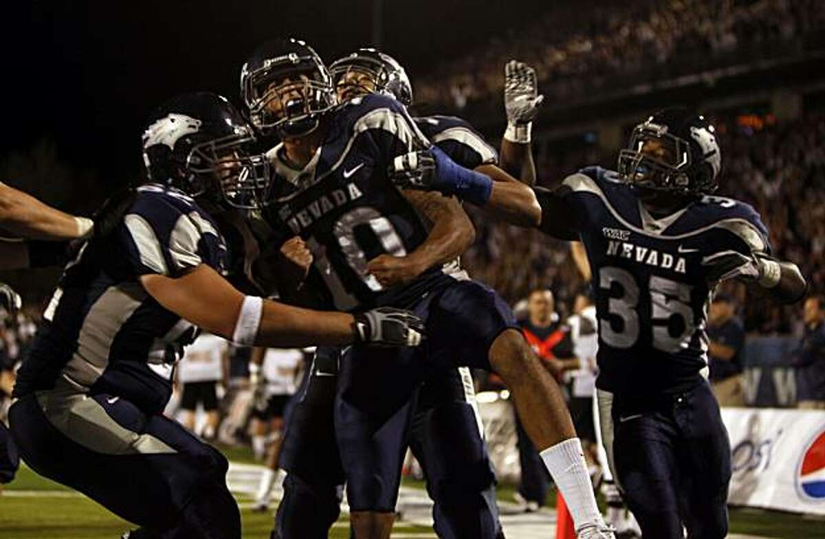 Nevada runs wild, sends errorprone Cal packing