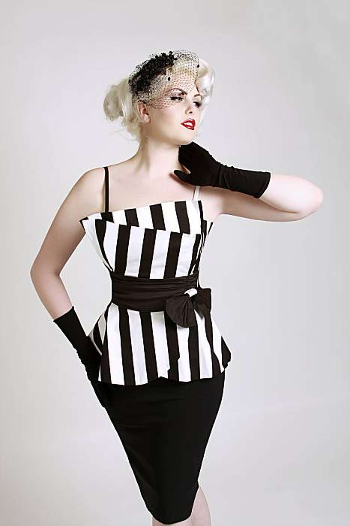 Katy Perry's pinup glam look 