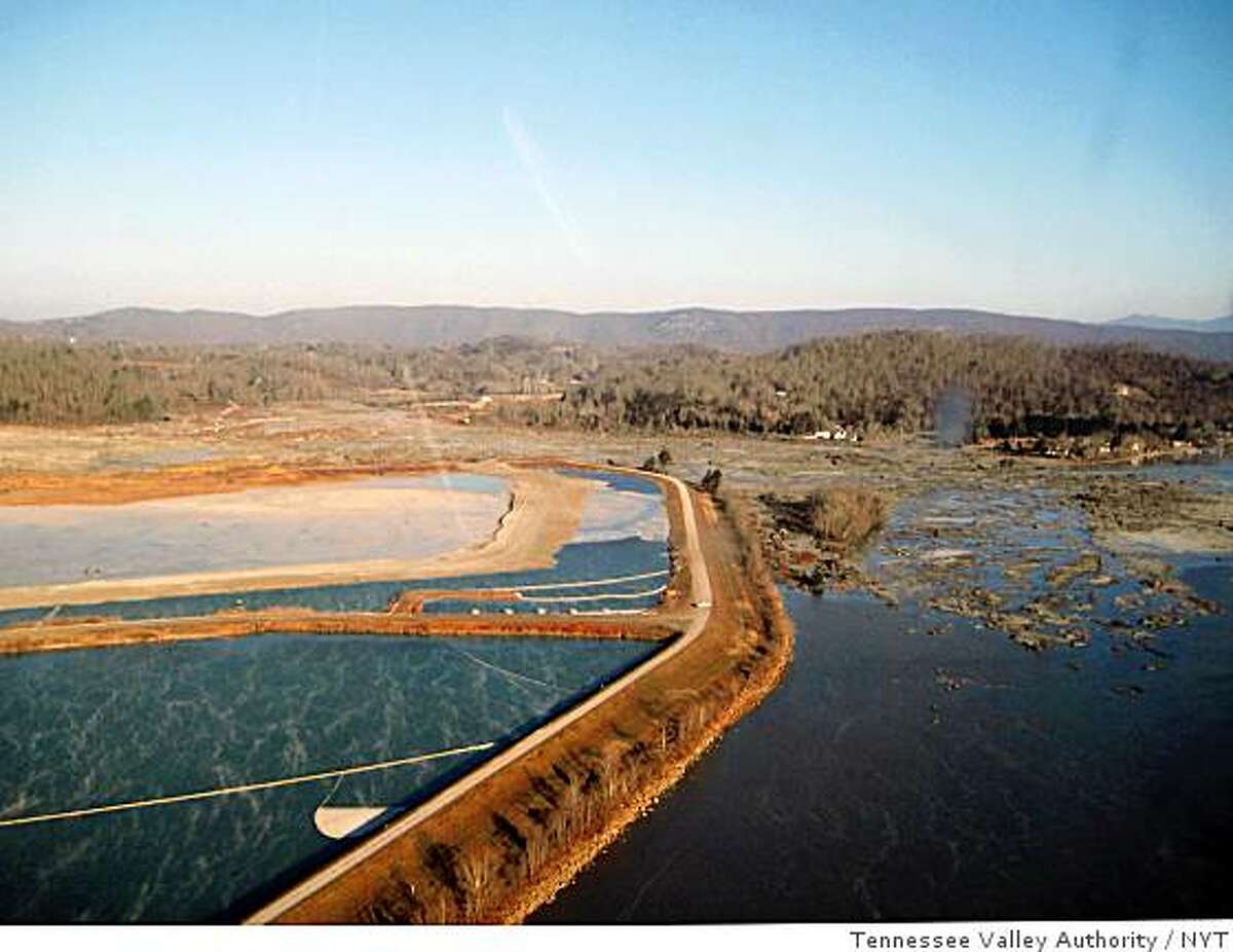 Toxicity Of Tennessee Coal Ash Spill Debated