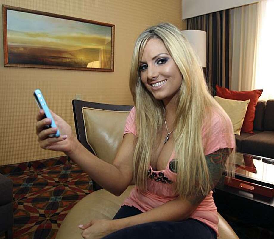 Feature Porn - Porn industry exploits iPhone 4 feature - SFGate