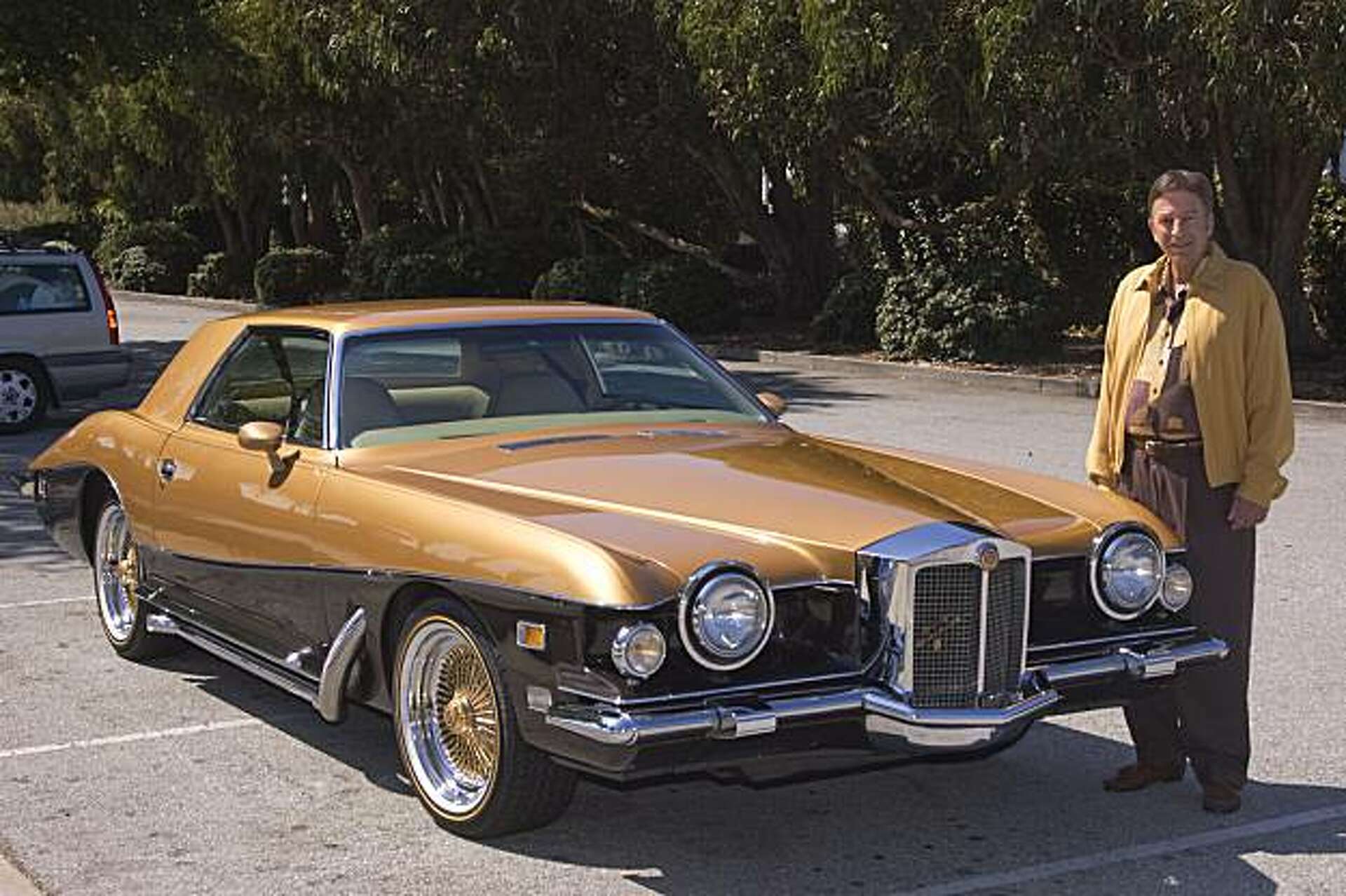 78 Stutz Blackhawk still a head turner
