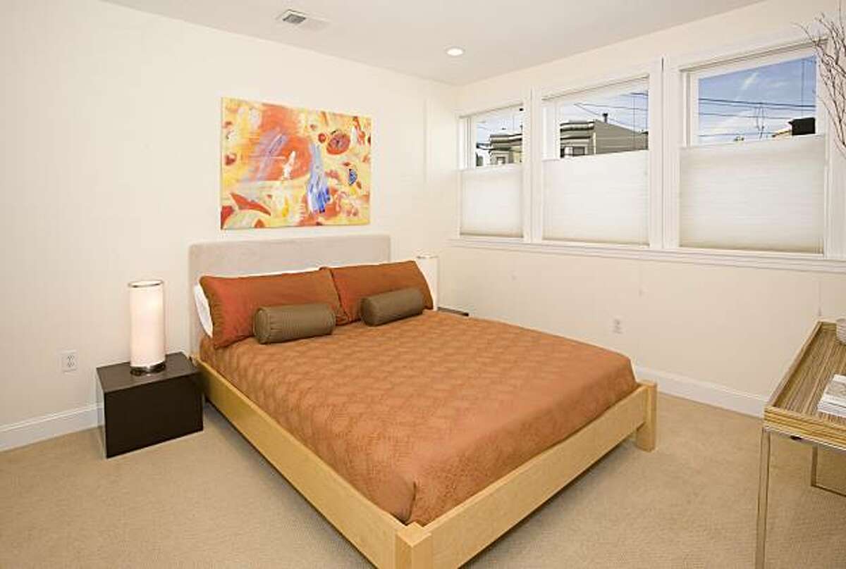 The WalkThrough a Glen Park home