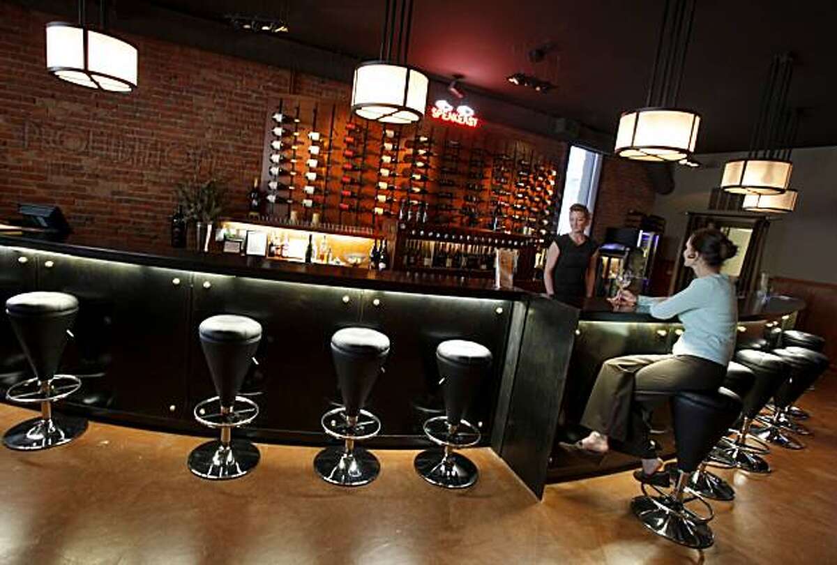 A taste of tasting rooms in downtown Healdsburg