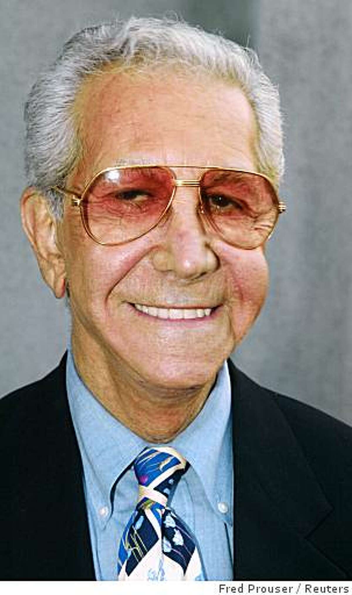 Infamous fashion critic Mr. Blackwell dies