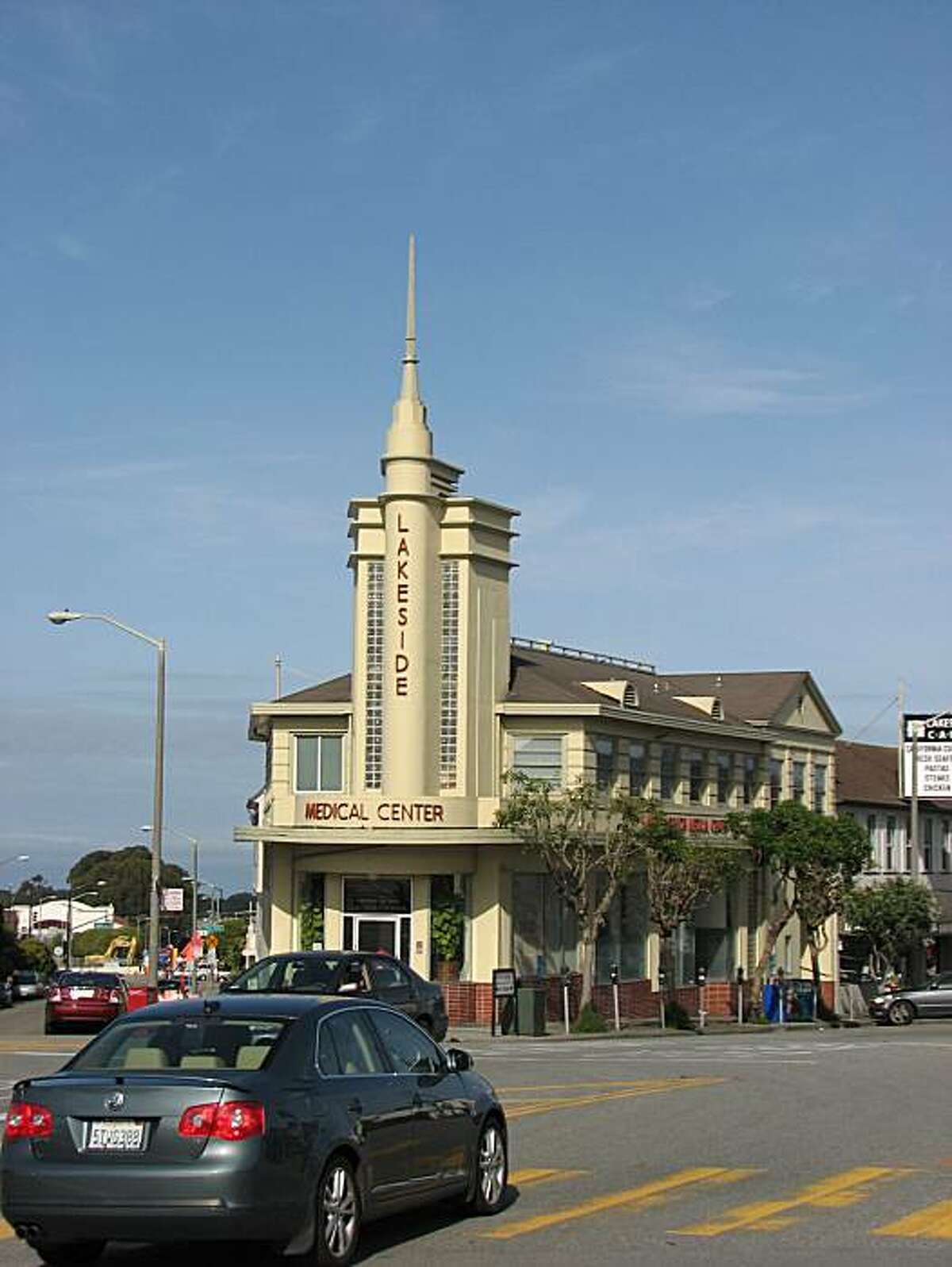 Colonial topped by a scifi twist