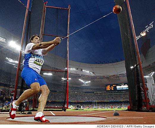 Bekele breaks own Olympic 10,000 record in repeat win