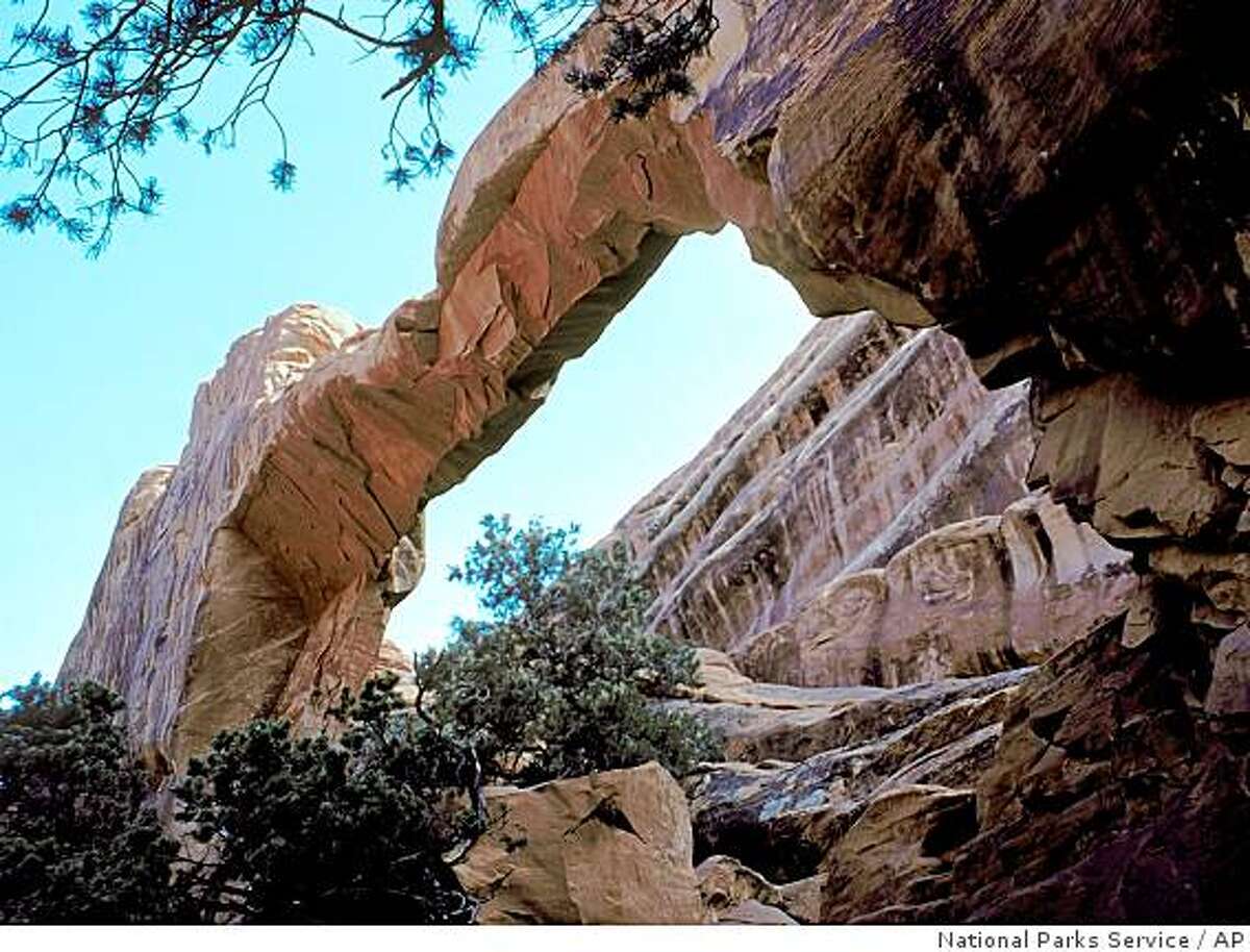 Wall Arch collapses in Arches National Park