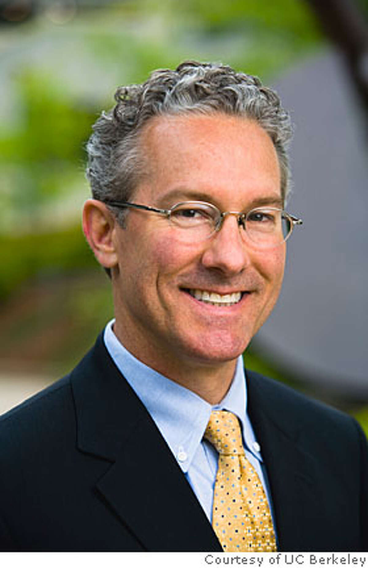 Richard Lyons succeeds Campbell as Haas dean