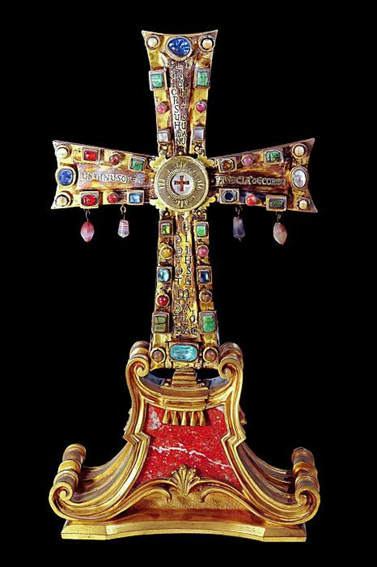 New life for reliquary linked to Jesus' cross