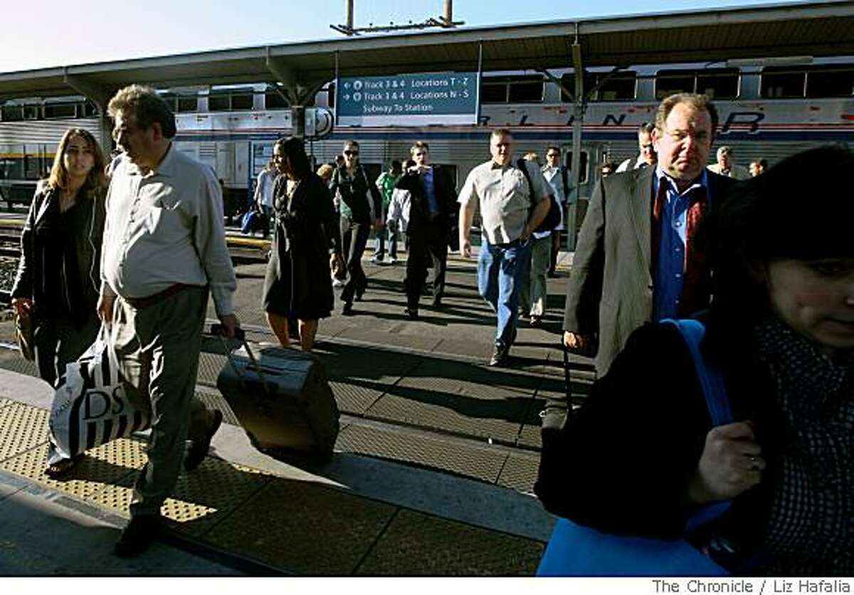 Passengers getting off the Capitol Corridor in Sacramento, Calif., on Thursday, May 29, 2008. The Chronicle