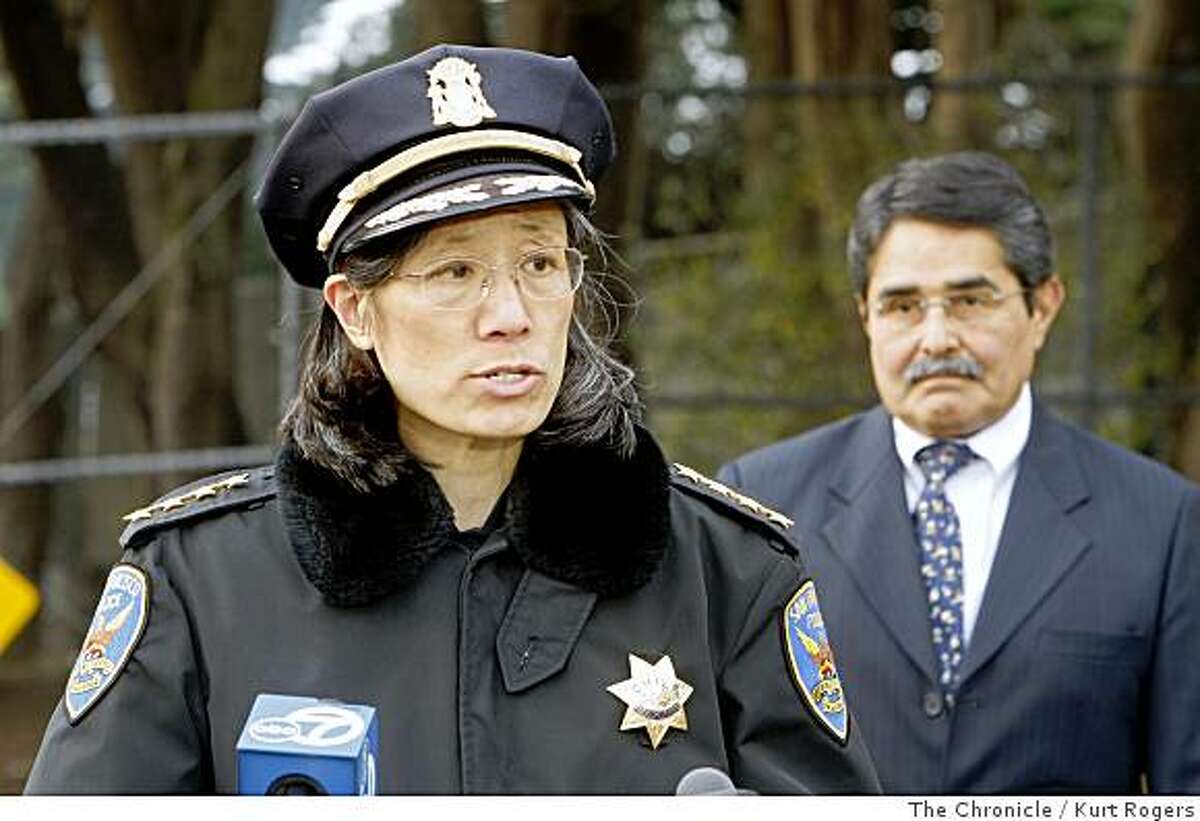 San Francisco Zoo Director Manuel Mollinedo with the Cheef of police Heather Fong during a press conference out side the San Francisco Zoo.TIGER29_ZOO_0087_KR.jpgKurt Rogers / The ChroniclePhoto taken on 12/28/07, in San Francisco, CA, USA