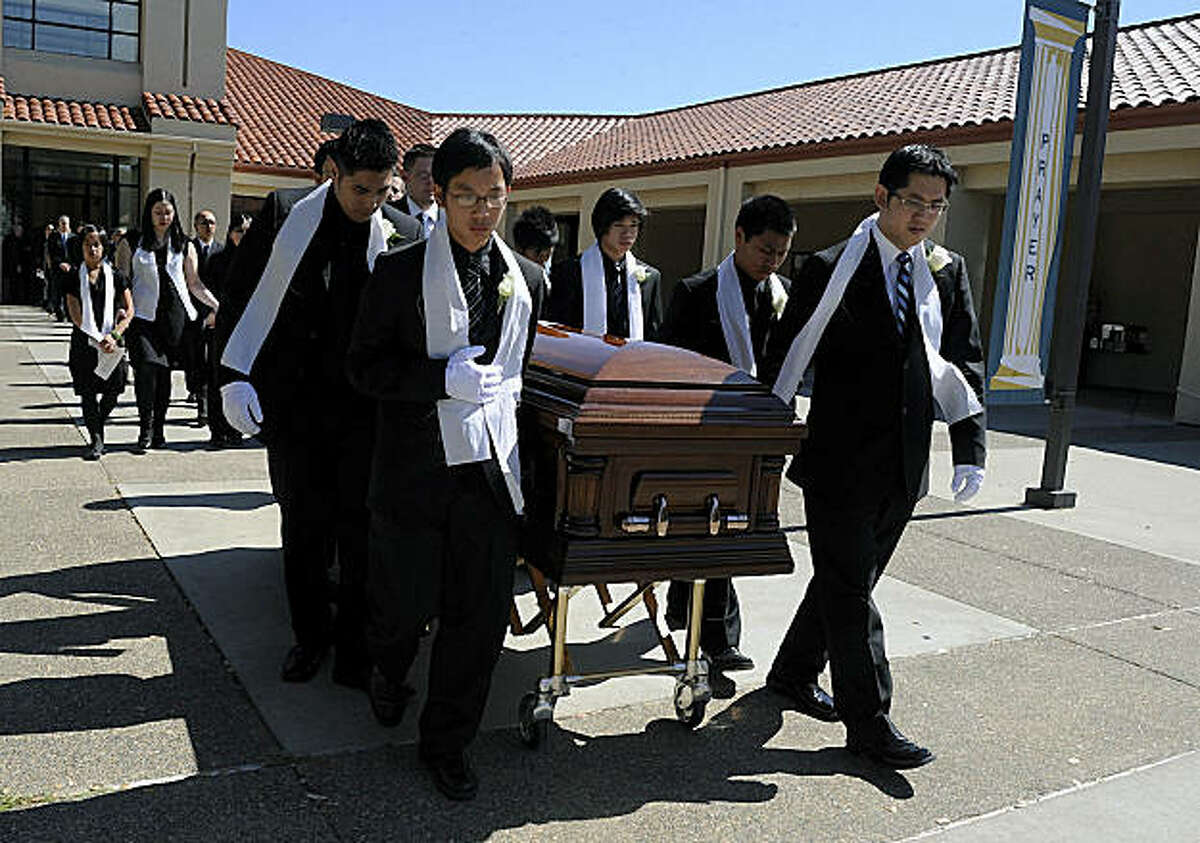 Annie Le laid to rest