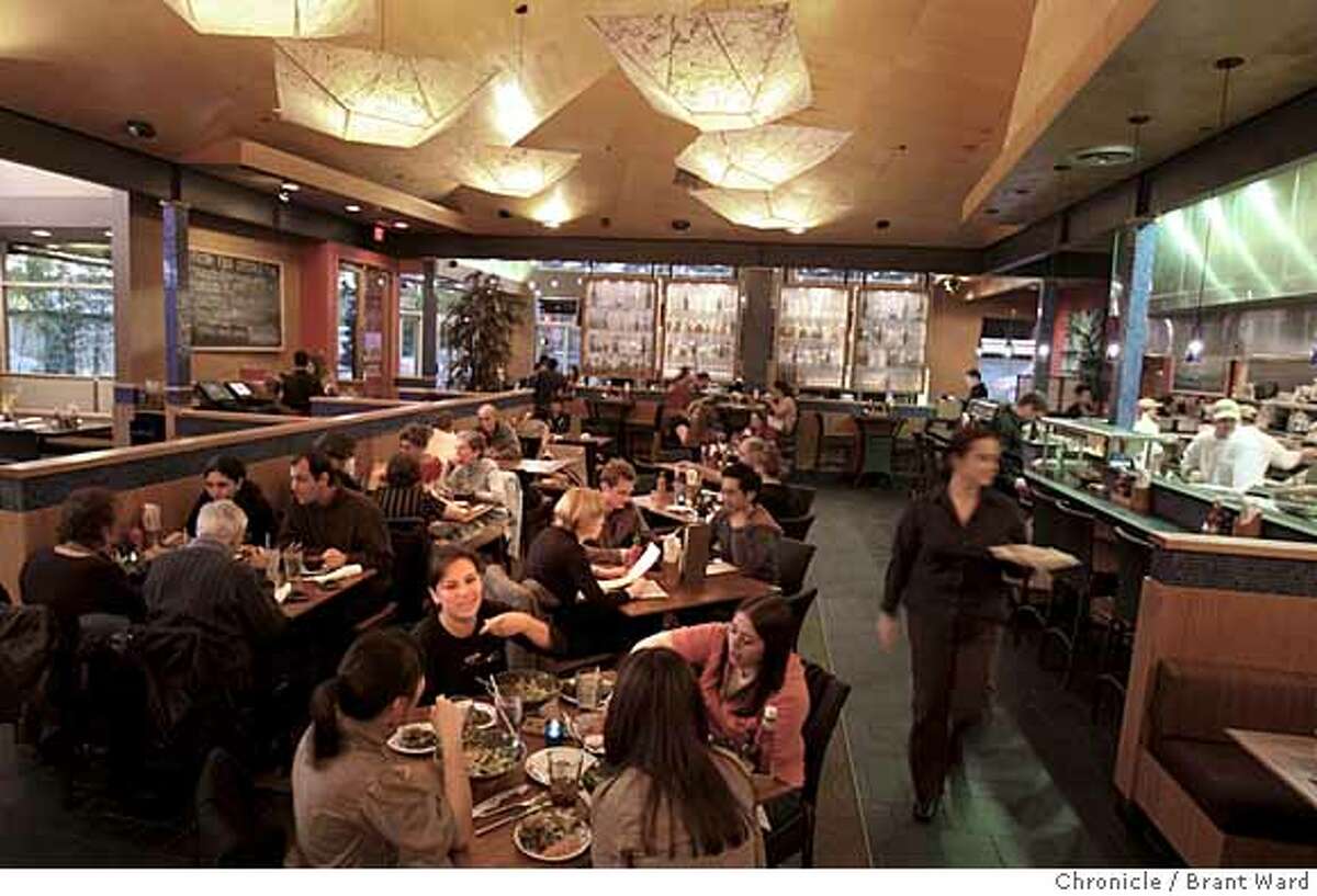 ###Live Caption:Pacific Catch features a large dining room next to the kitchen. A bar is located on the Lincoln St. side. Pacific Catch is located at 1200 Ninth Ave. in San Francisco. Photo by Brant Ward / San Francisco Chronicle###Caption History:Pacific Catch features a large dining room next to the kitchen. A bar is located on the Lincoln St. side. Pacific Catch is located at 1200 Ninth Ave. in San Francisco. Photo by Brant Ward / San Francisco Chronicle Ran on: 03-26-2008 A kid-friendly vibe makes Pacific Catch in the Sunset a popular neighborhood spot.###Notes:###Special Instructions: