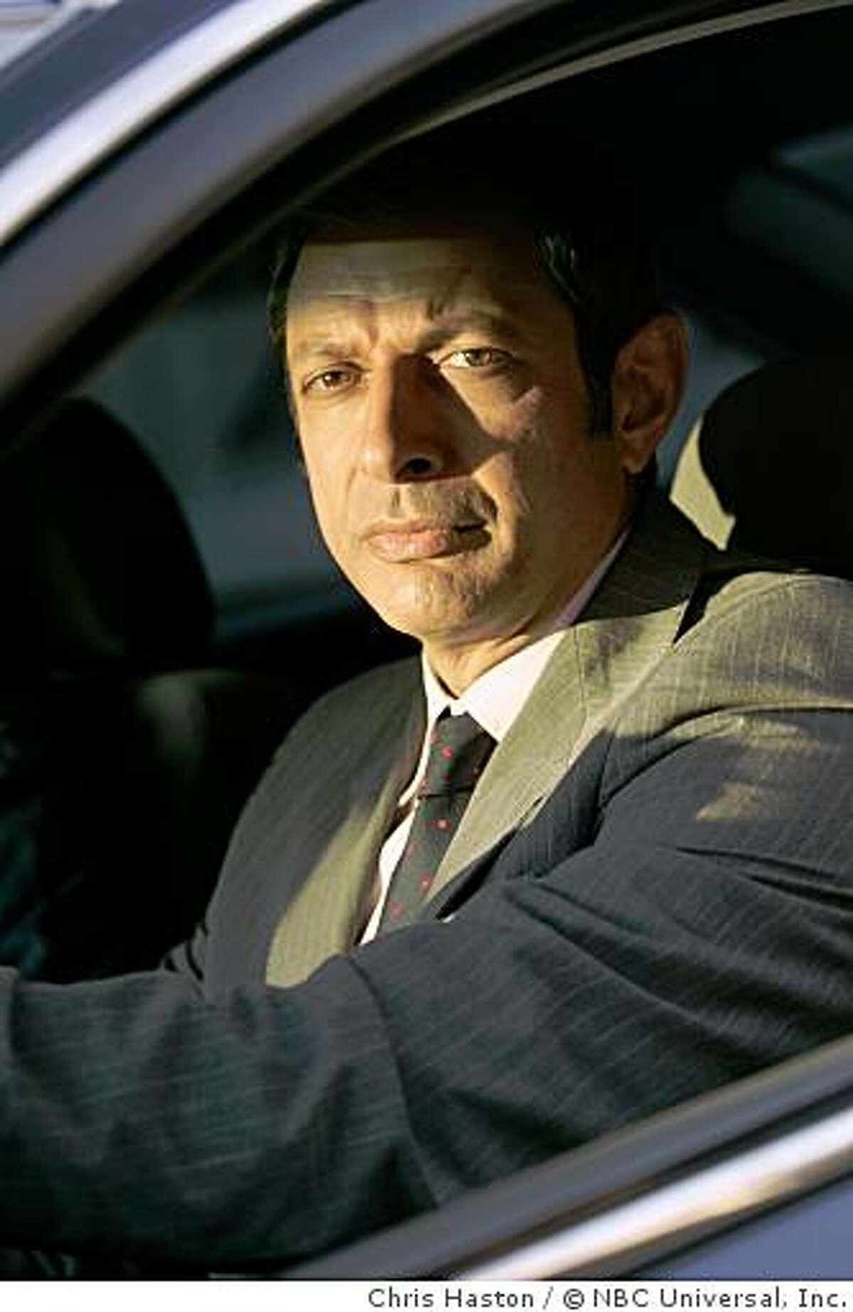 Jeff Goldblum as Detective Michael Raines -- NBC Photo: Chris Haston