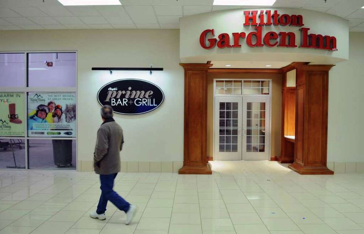 Clifton Park mall adds new stores