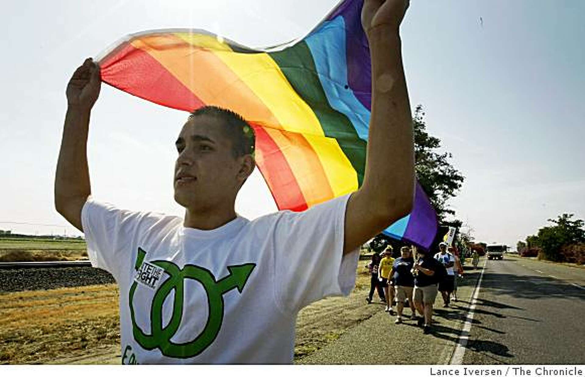 Prop. 8 opponents take their case to Fresno