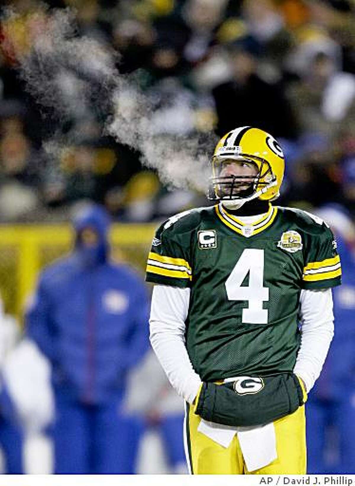 Favre dons Packers jersey for Sports Illustrated cover photo