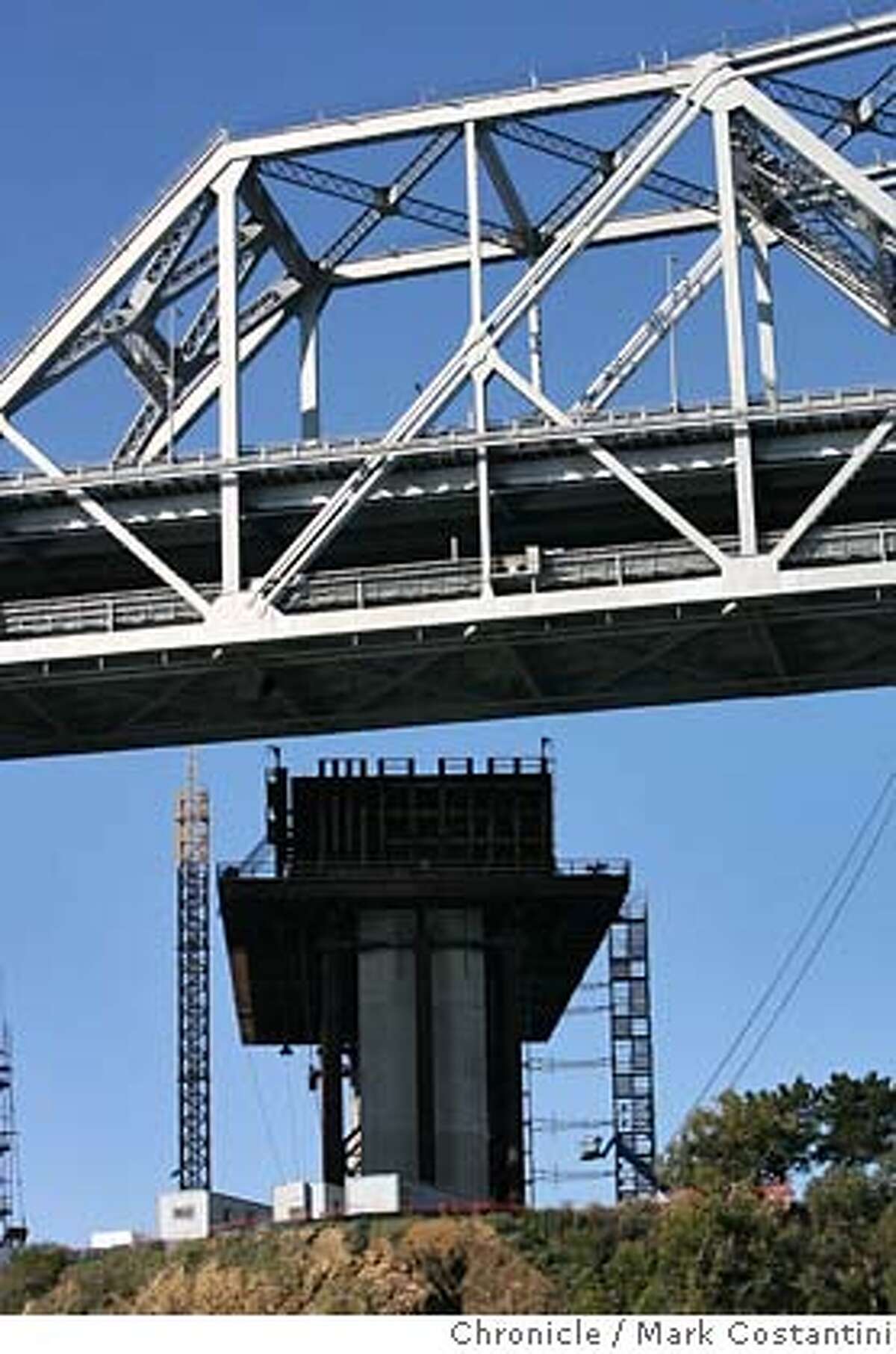 Bay Bridge's single-tower span gets off ground