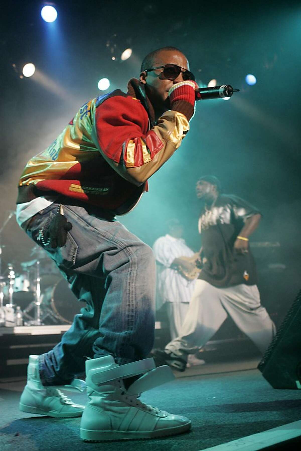 Review: Regular-guy rapper Lupe Fiasco appeals to 'hip-hop nerds'