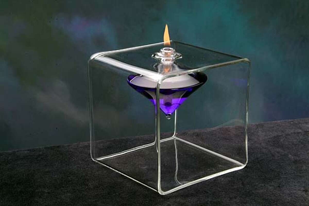 Hot Stuff Wolfard Oil Lamp