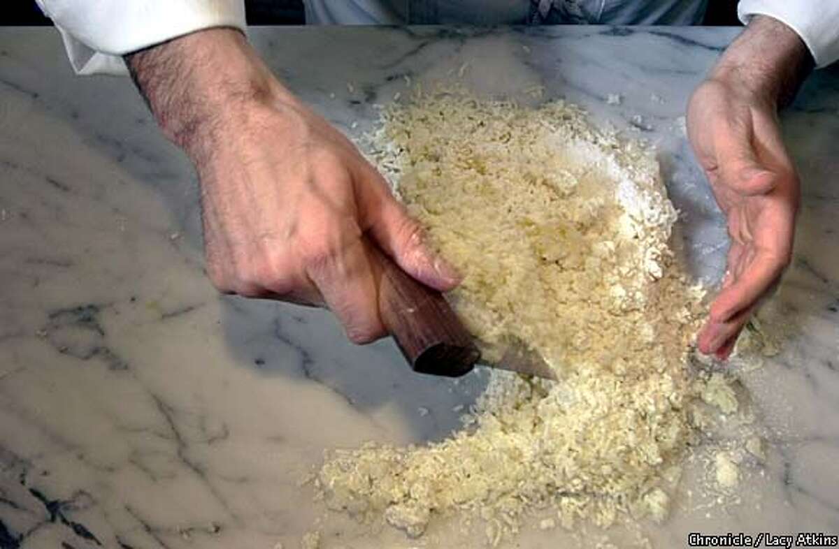 Masterful gnocchi / An Italian chef demonstrates the secrets of making