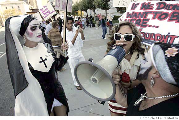 SAN FRANCISCO / Exotic dancers rally at City Hall to halt private-room ...