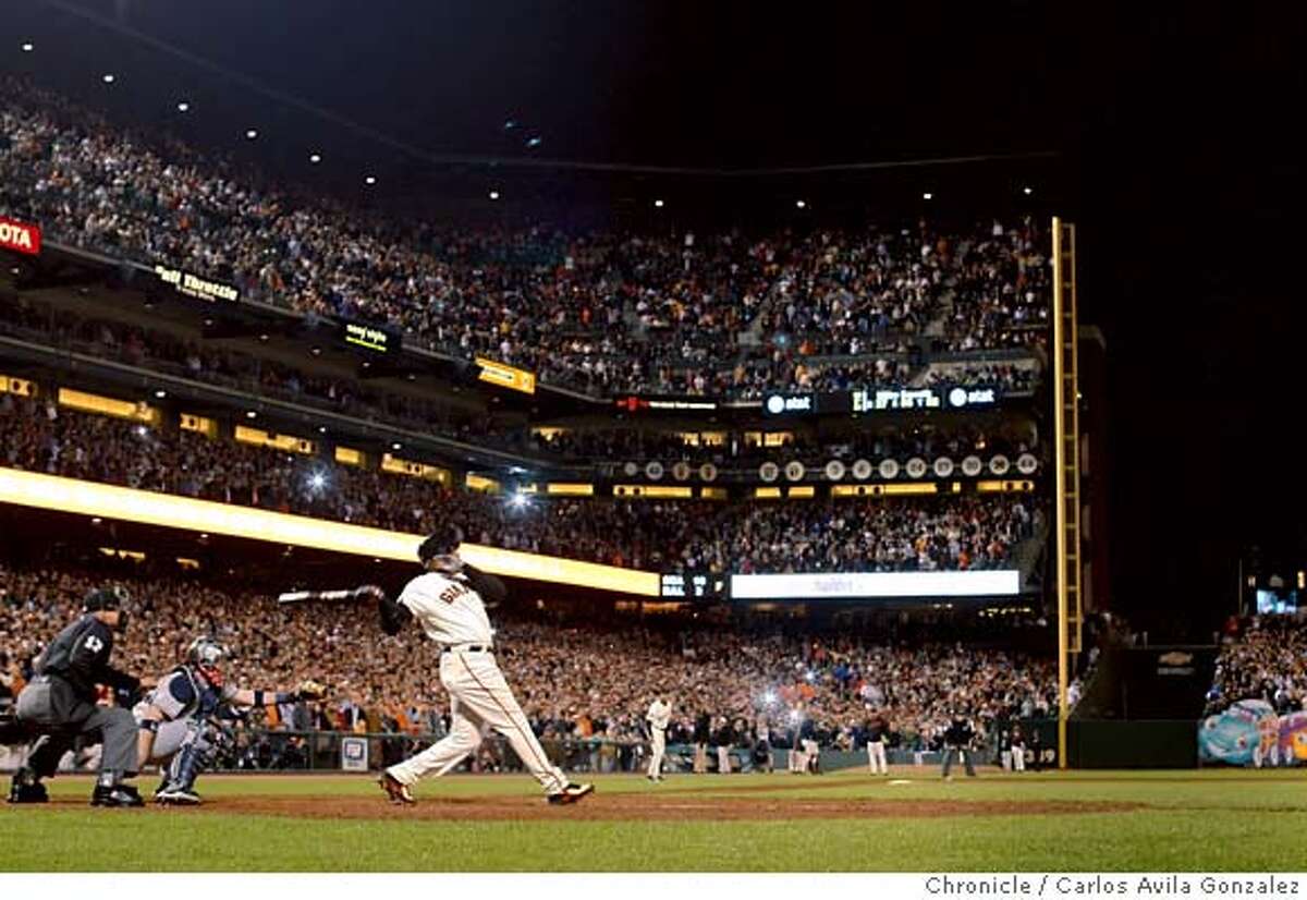 ALONE AT THE TOP / He hits blast at home, among the faithful Gwen Knapp