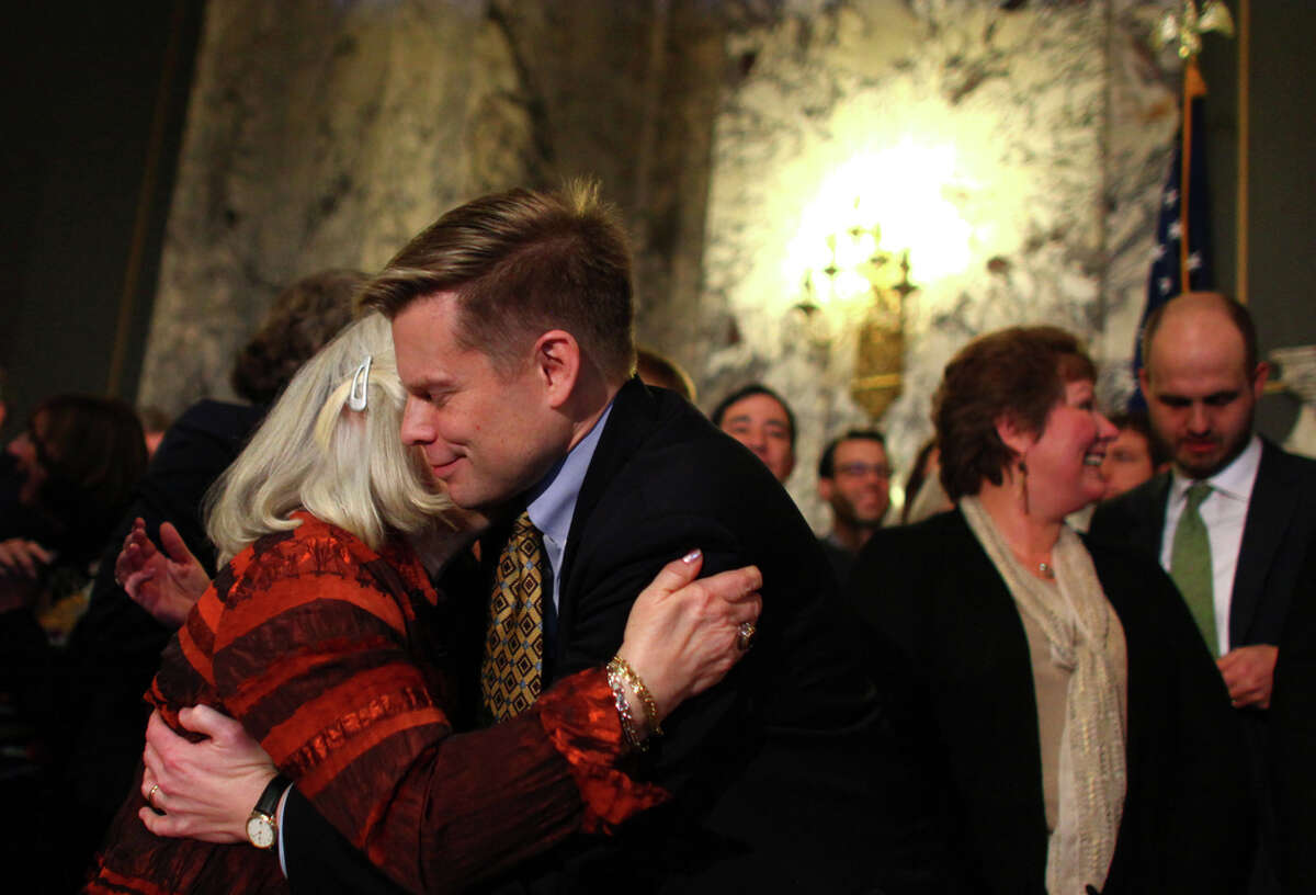 Gregoire signs same-sex marriage bill
