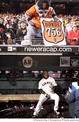 Bonds blasts record 756th home run