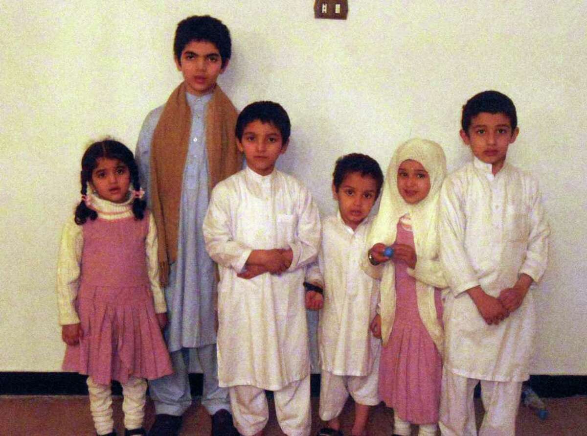 Pakistan still holds bin Laden family 9 months after raid