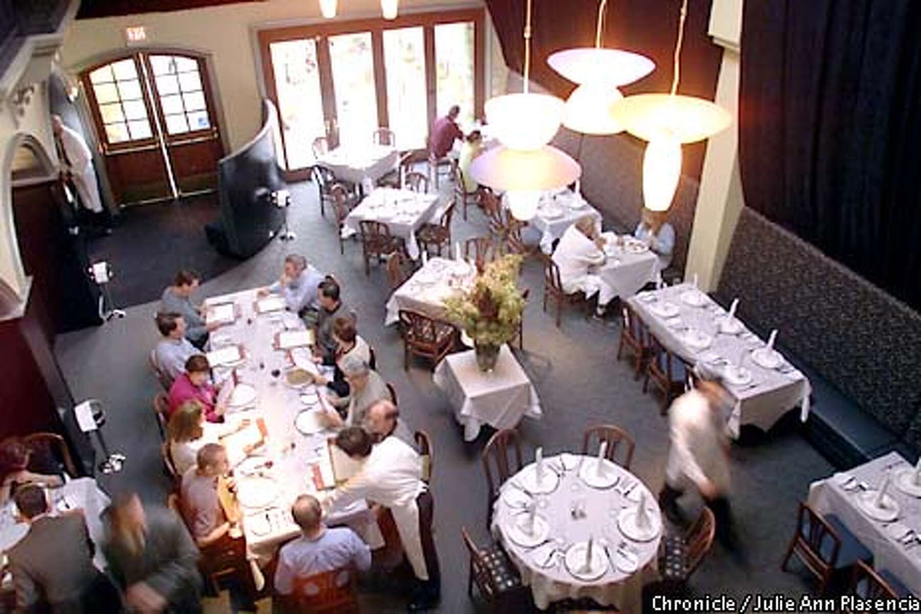 Los Altos restaurant like an '80s supper club